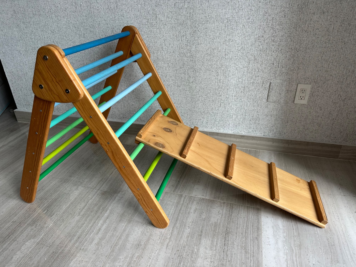 Triángulo de Pikler con Rampa de Escalada en venta